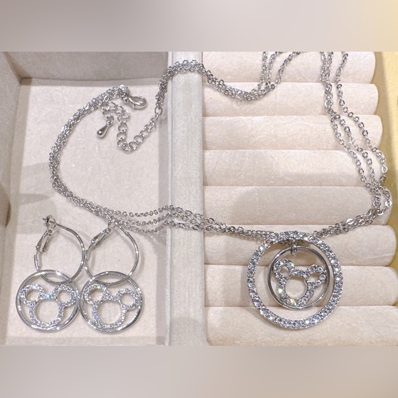 Mickey necklace and earrings set - Picture 5 of 6